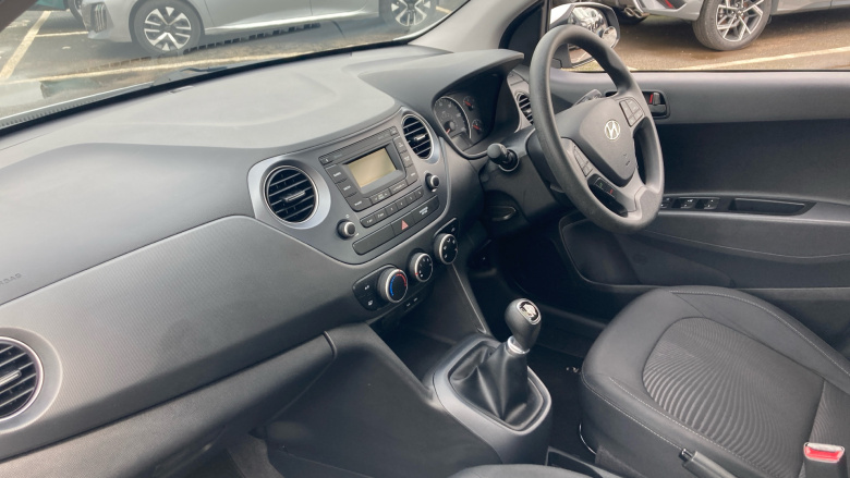Hyundai i10 1.0 SE 5dr Petrol Hatchback